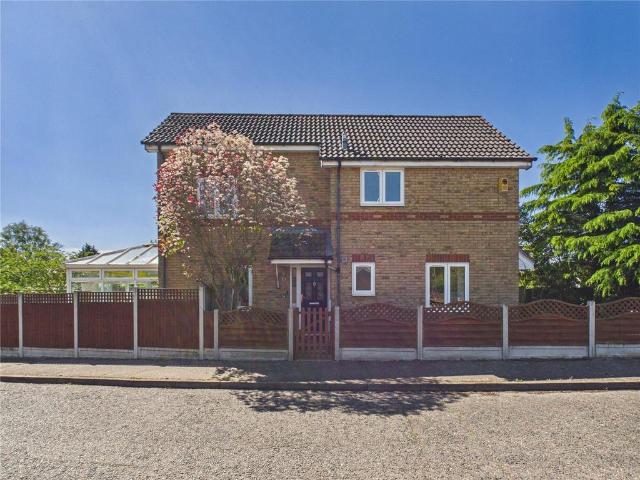 House for sale in Chipping Hill, Essex