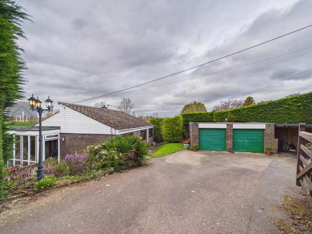 House for sale in Bedingfield, Suffolk