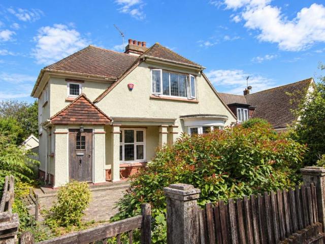House for sale in Dale Hill, Essex
