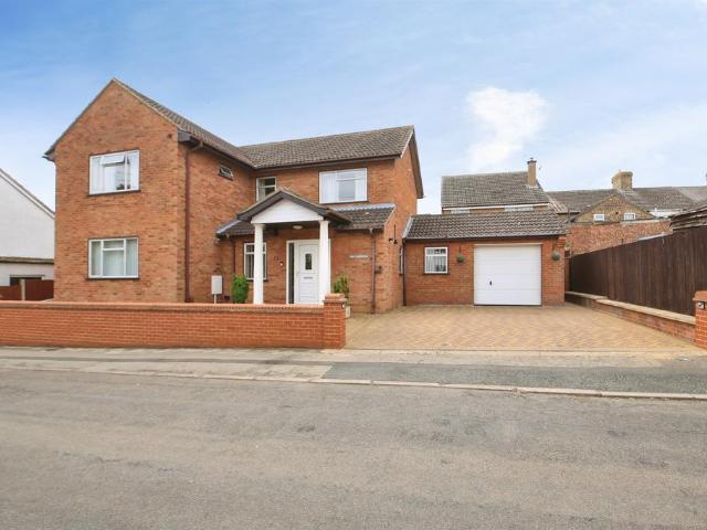 House for sale in Huntingdon, Cambridgeshire
