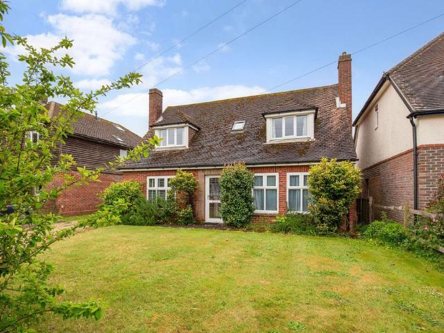 House for sale in Littlecote, West Sussex