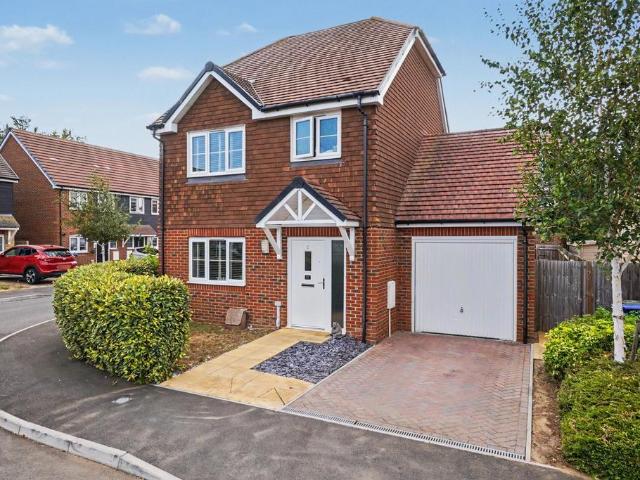 House for sale in Oad Street, Kent