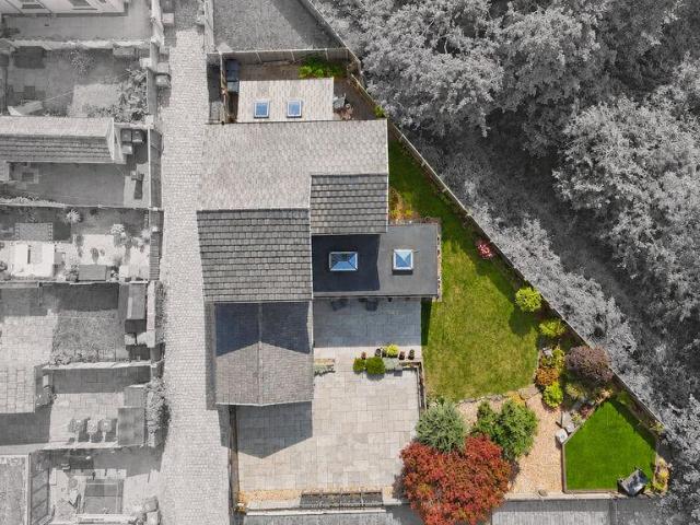 House for sale in Kirklees, Bury