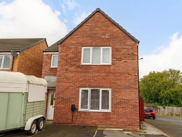 House for sale in Maesglas, Wales