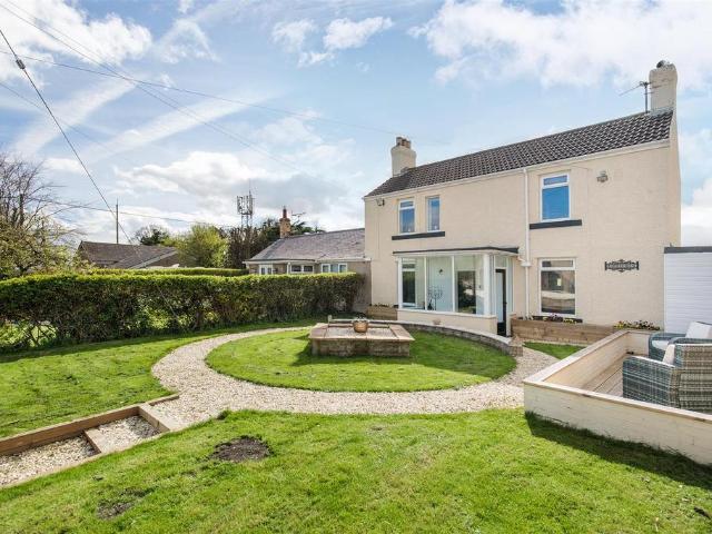House for sale in East Chevington, Broomhill