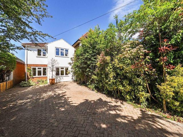 House for sale in Blackfen, Greater London