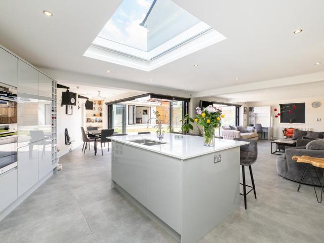 House for sale in Worcester Park, Greater London