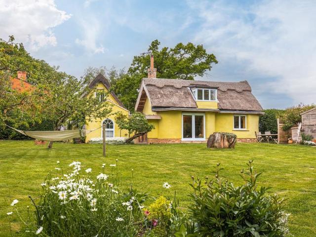 House for sale in Stokesby, Norfolk