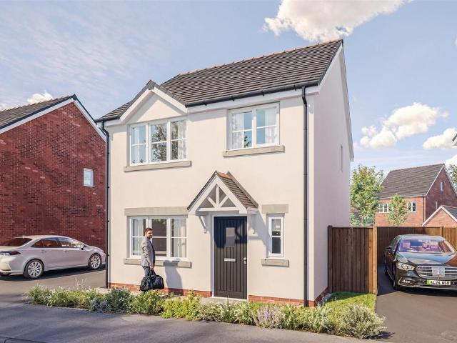 House for sale in Rhostyllen, Wales