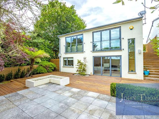 House for sale in Debden Green, Epping