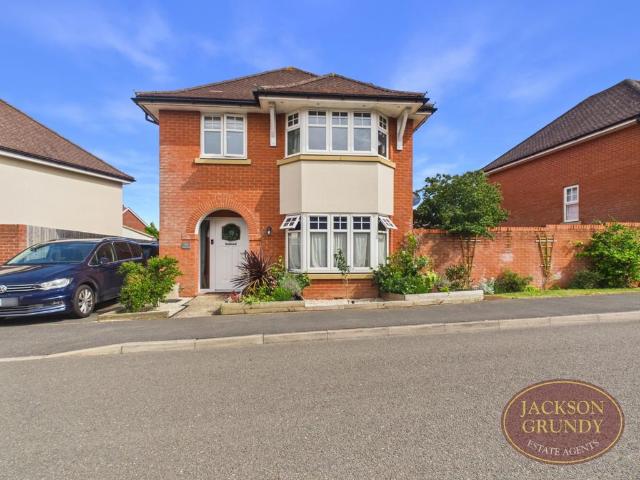 House for sale in Roade, Northamptonshire