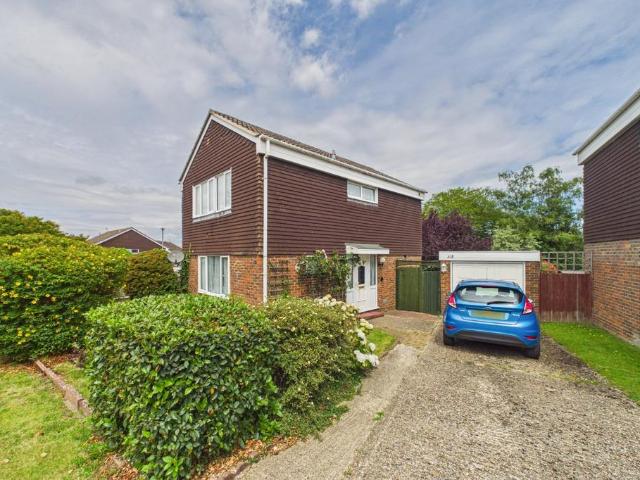 House for sale in Hanworth, Bracknell