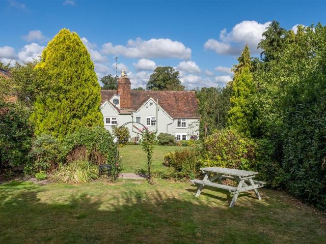 House for sale in Alderminster, Warwickshire
