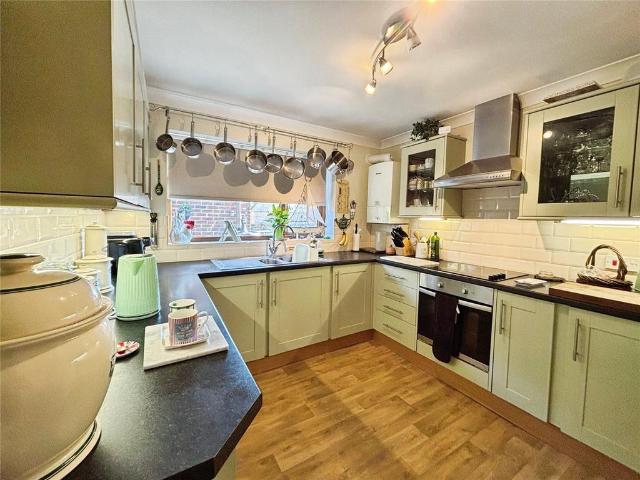 House for sale in Lower Walmer, Ash