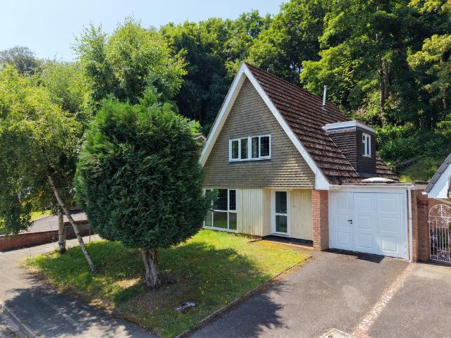 House for sale in Tettenhall, West Midlands