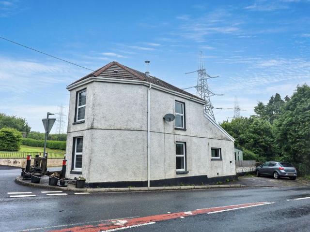 House for sale in Llannon, Wales