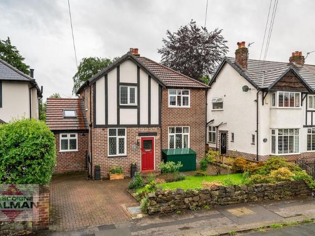 House for sale in Ashton upon Mersey, Trafford Park