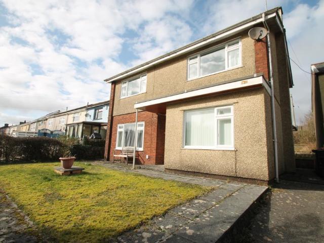 House for sale in Rassau