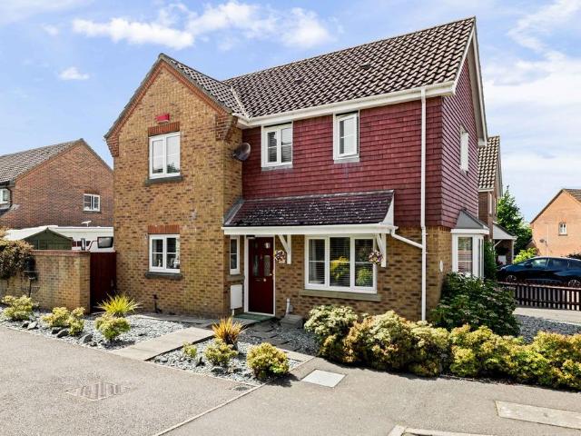 House for sale in Hawkinge, Folkestone