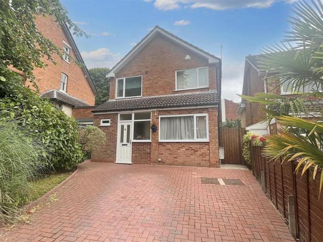 House for sale in Kings Heath, Wake Green