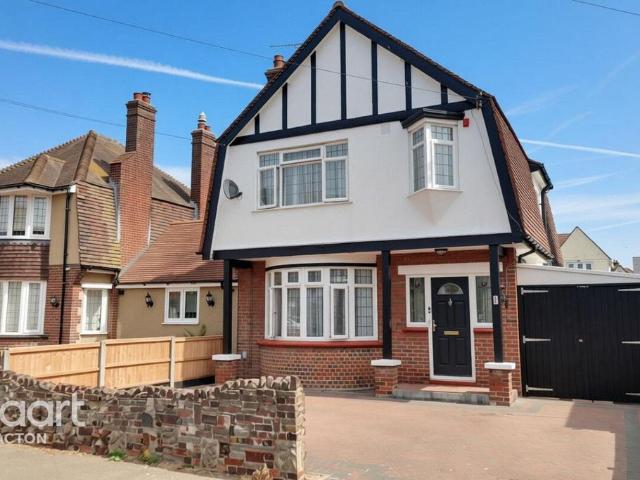 House for sale in Dale Hill, Essex