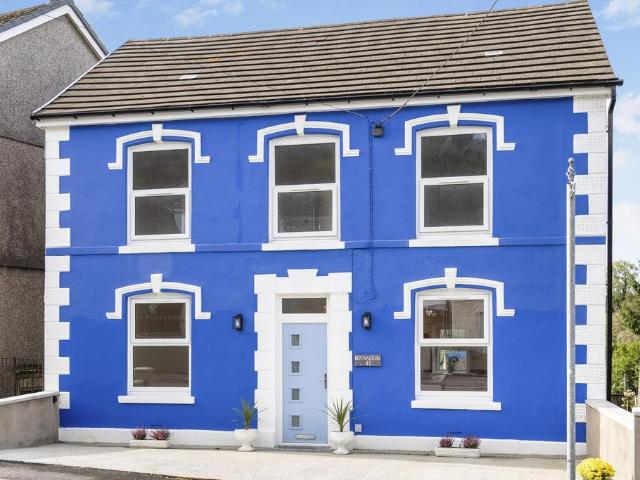 House for sale in Llannon, Y Tymbl / Tumble