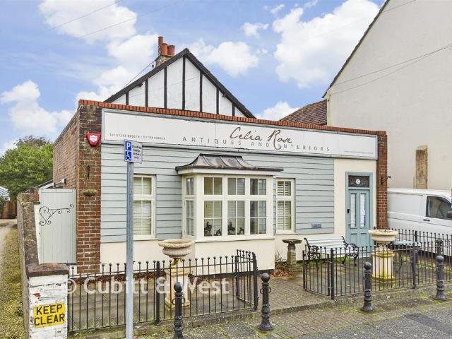House for sale in Felpham, Clapham