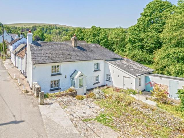 House for sale in Weir Quay, Devon