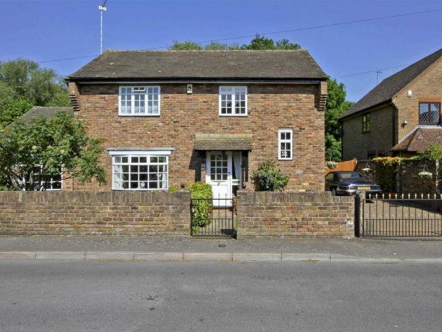 House for sale in Yiewsley, Greater London