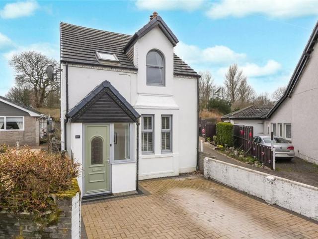 House for sale in Luggiebank, Scotland