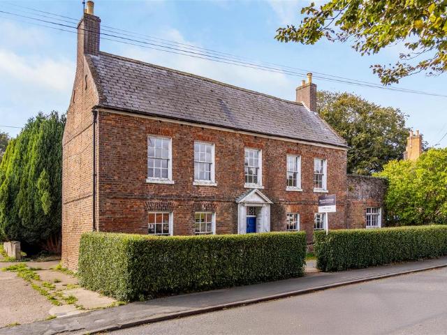 House for sale in Kirton CP, Boston