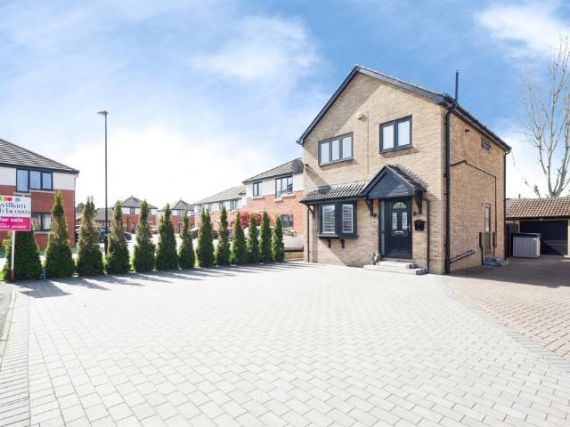 House for sale in Hatfield, South Yorkshire