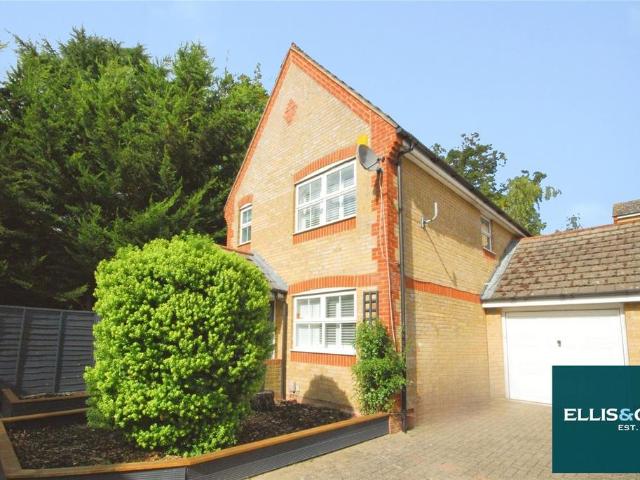 House for sale in London Borough of Barnet, Greater London