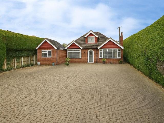 House for sale in Oad Street, Kent