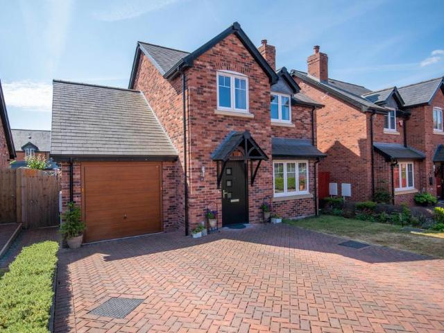 House for sale in Babbinswood, Shropshire