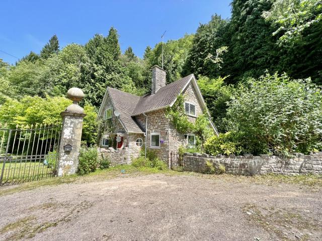 House for sale in Mathern, Wales