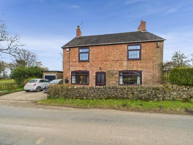 House for sale in Froggatt, East Midlands