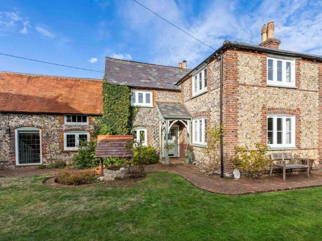 House for sale in Heath End, Great Kingshill