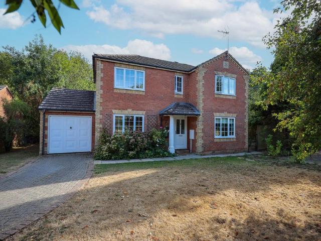 House for sale in Goddards' Green, Perryfields