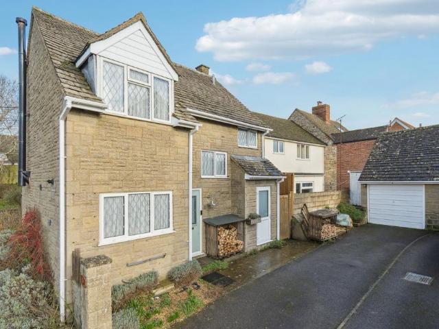 House for sale in Long Crendon