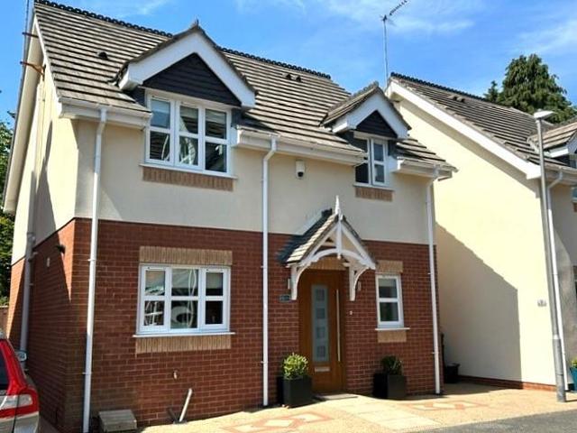 House for sale in Colwyn Bay, Wales