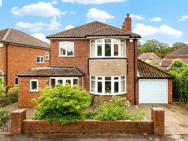 House for sale in Hookstone, Harrogate