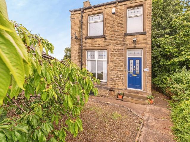 House for sale in Cowcliffe, Huddersfield