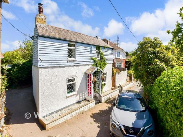 House for sale in Minster, Acol