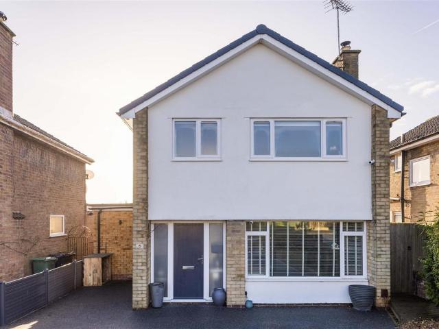 House for sale in Barwick in Elmet and Scholes, Barwick In Elmet
