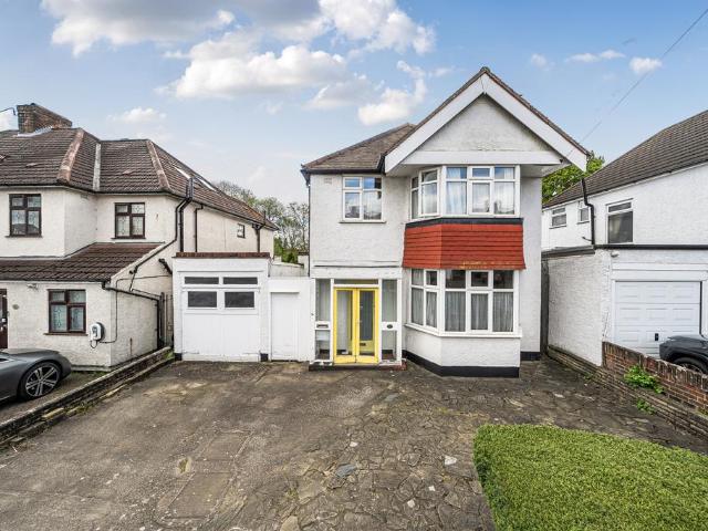 House for sale in Lane, Greater London