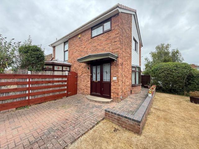 House for sale in Rossmore, Cheshire