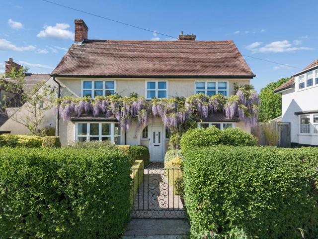 House for sale in Jackmans Estate, King's Walden