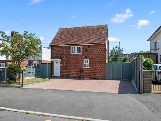 House for sale in Old Malden, Greater London