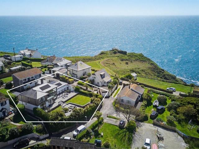 House for sale in Polruan, Cornwall